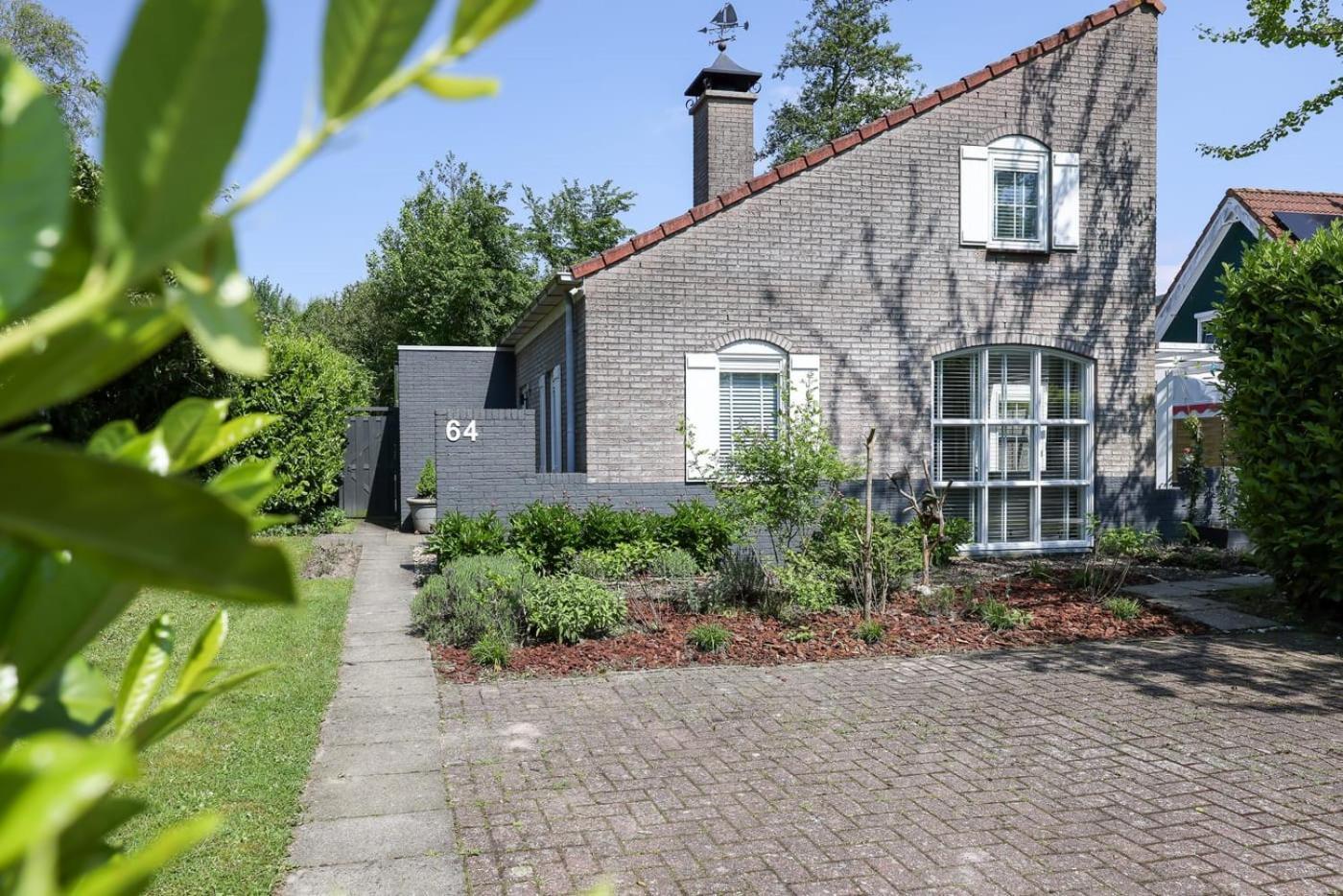Hello Zeeland - Vakantiehuis De Elf Boompjes 64 ブライニッセ エクステリア 写真